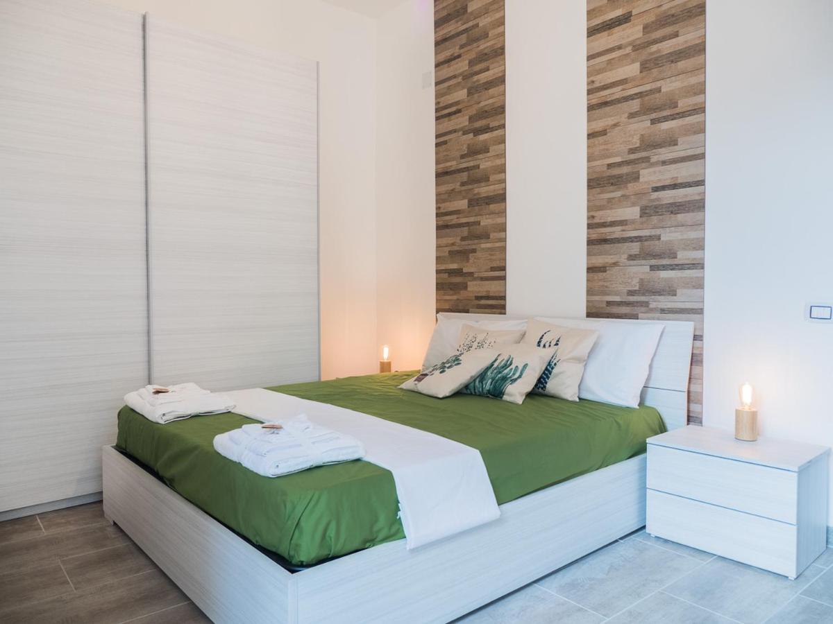 Chiaia Premium Flat, Naples Center, Near Seaside Apartment ภายนอก รูปภาพ