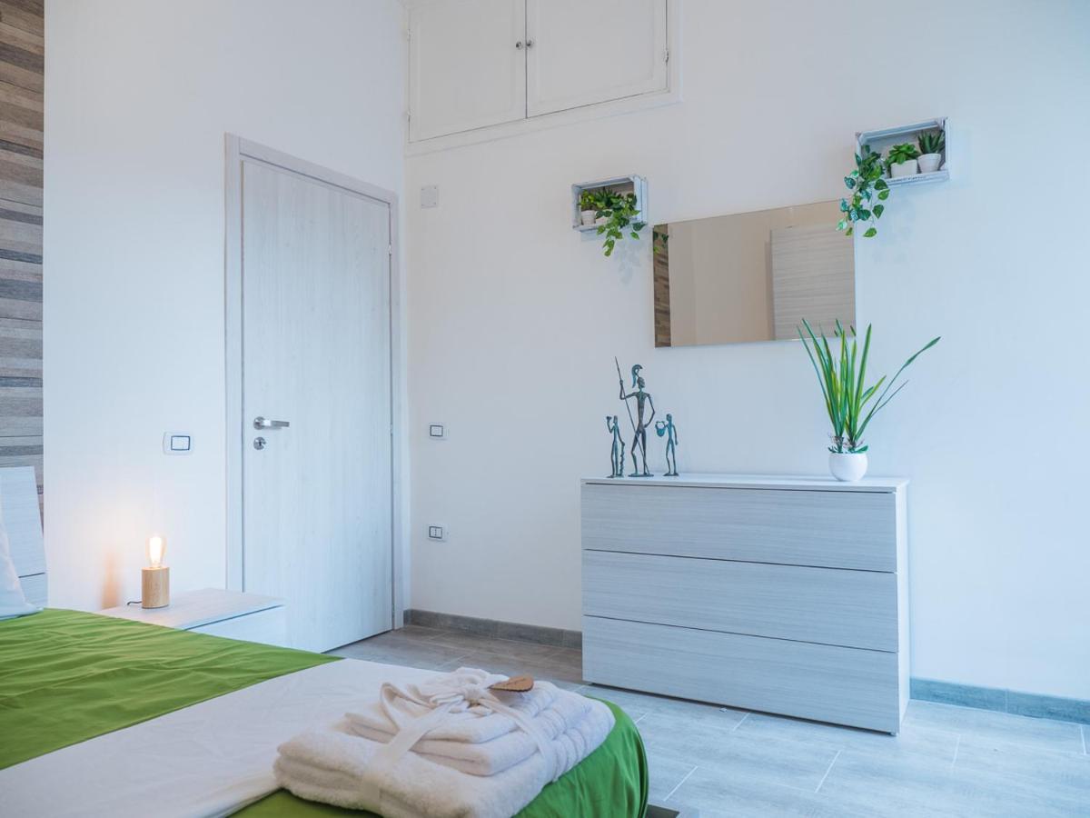 Chiaia Premium Flat, Naples Center, Near Seaside Apartment ภายนอก รูปภาพ